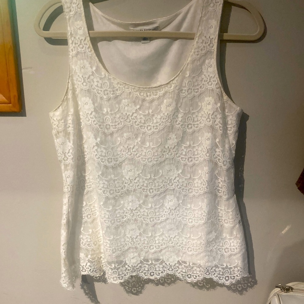 Cream colored, lined, lace Banana Republic tank top